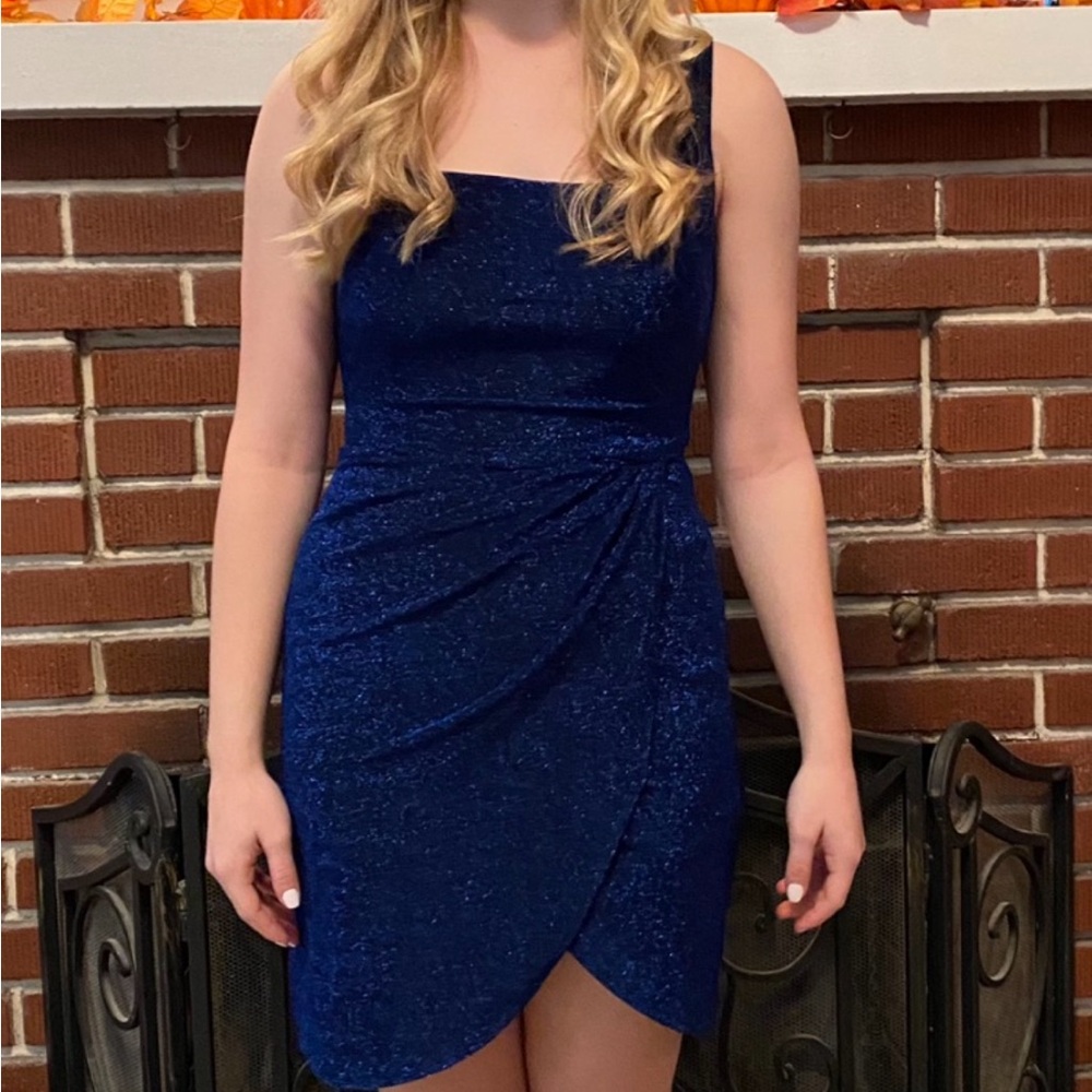 Elegant Blue Sleeveless Dress